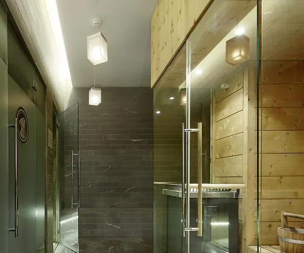 מלון Petit Steffani 3*